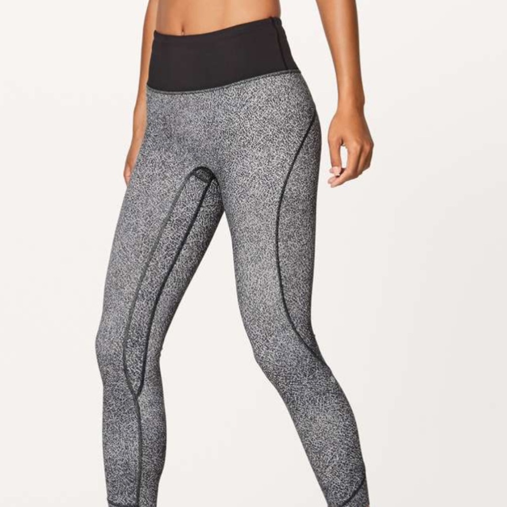 Lululemon Run The Day 7/8 Tight (25") Fractal Dark Starlight Black / Black